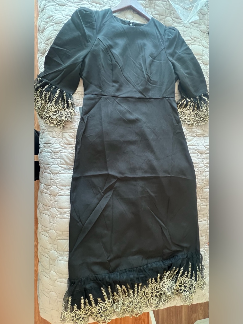 Tuckernuck Pomander Place Lillith Dress Black Gold Lace Holiday Party NWT - Picture 10 of 16